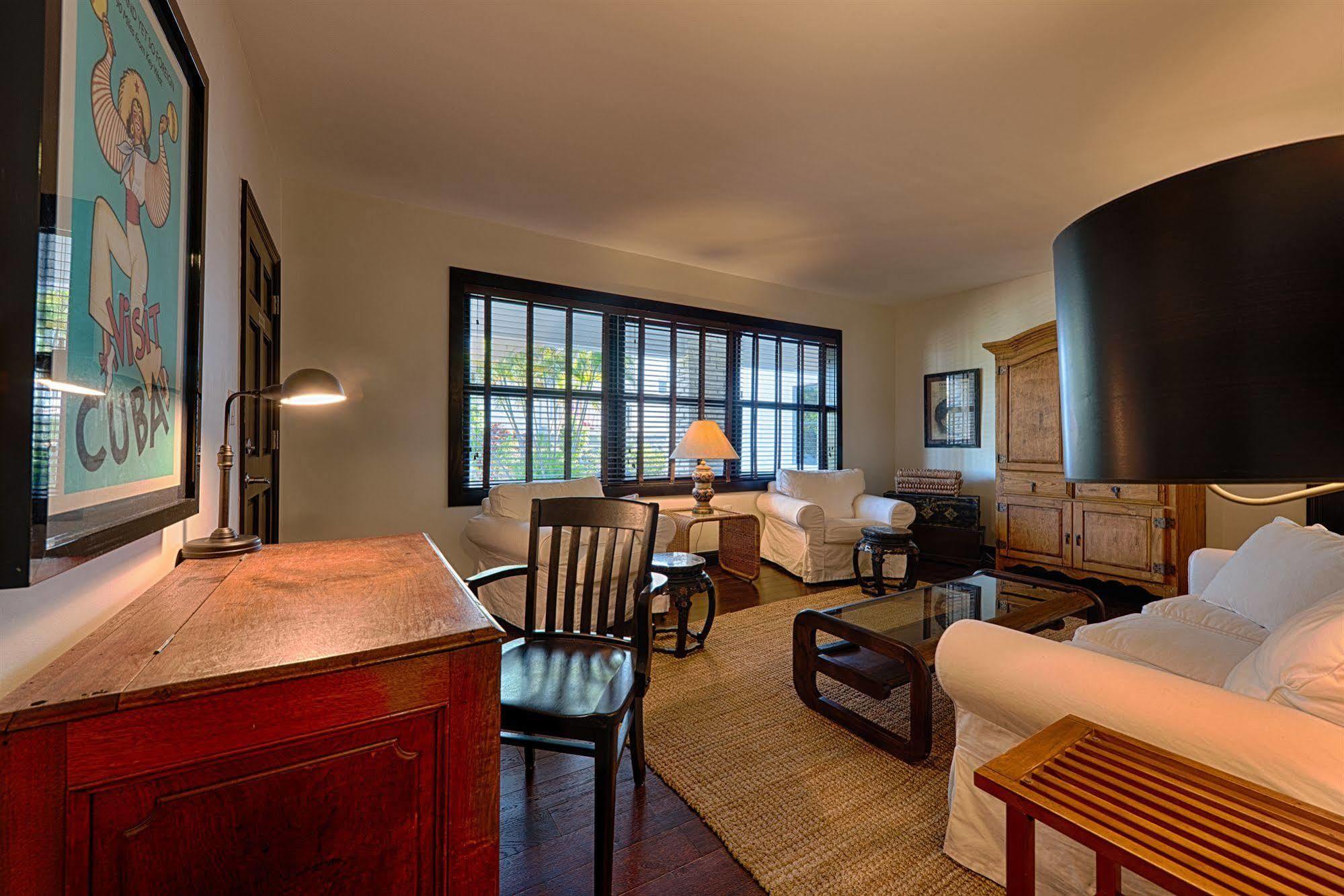 Miami Whitehouse Apartments North Bay Village Экстерьер фото